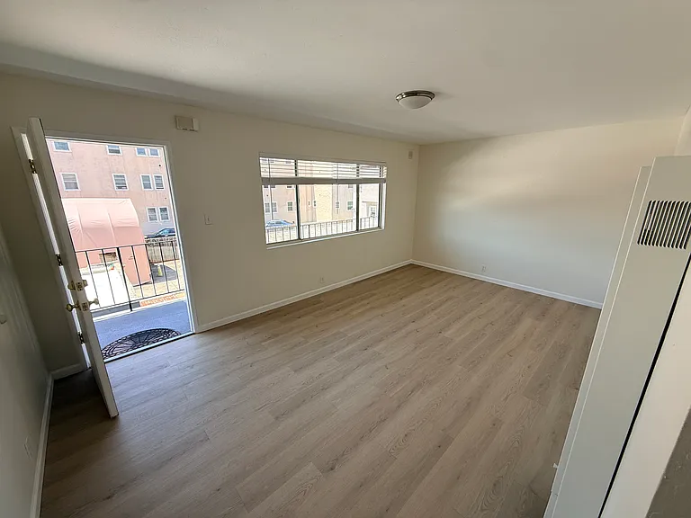 2136 Santa Clara Ave #J — Photo 1