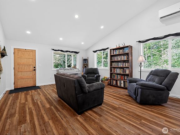 4th image of 115 Walker Road #I
