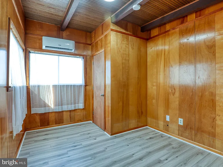 214 Bridle Path Rd — Photo 28