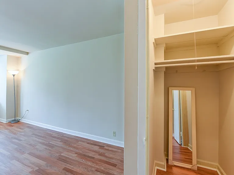 1121 Arlington Blvd #638 — Photo 5