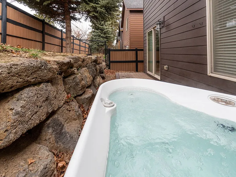 20285 Schaeffer Dr — Photo 8