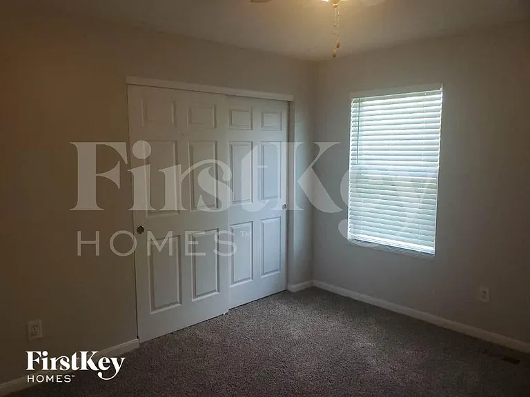 356 Brandon Dr — Photo 20