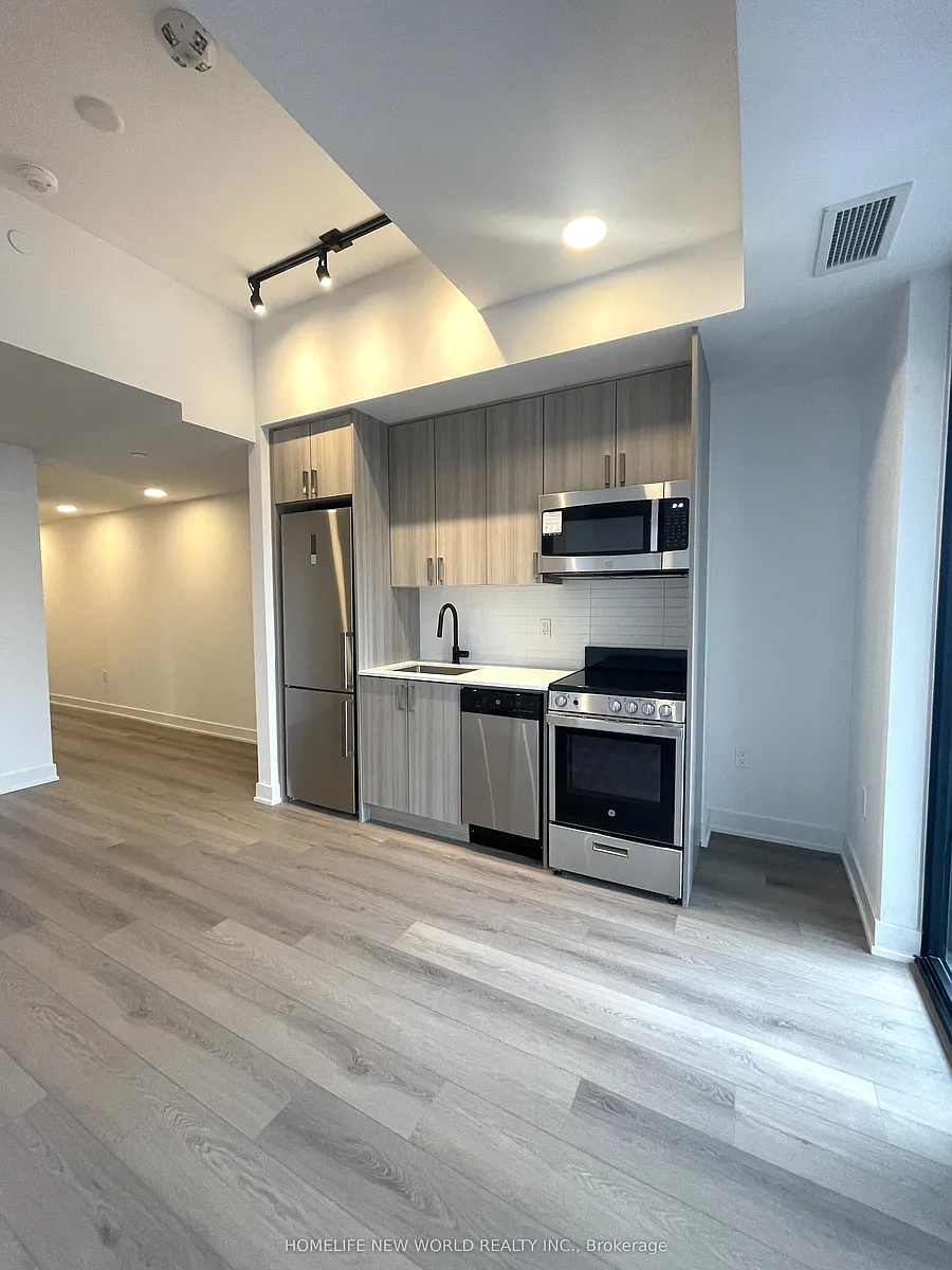 Building Photo - 758 Dovercourt Rd #608