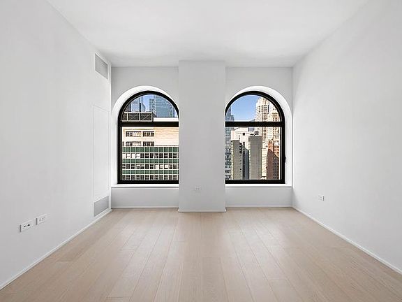 4th image of 130 William St APT 28E