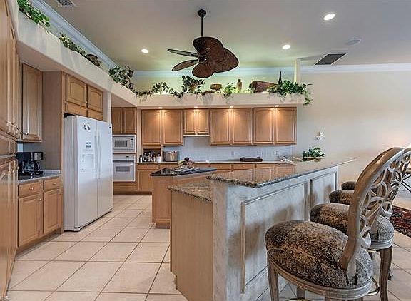 4th image of 3609 Glenwater Ln