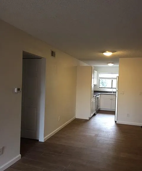 443 Wright St #209 — Photo 9