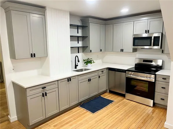 957 Kingstown Rd, South Kingstown, RI 02879