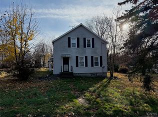 12 Homer St, Union Springs, NY 13160
