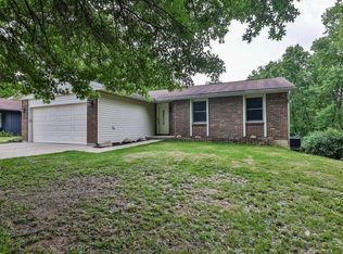 1127 Springdale Ct, Lawrenceburg, IN 47025