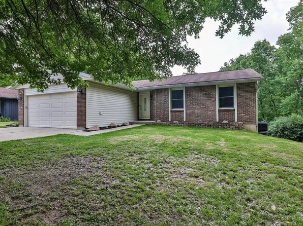 1127 Springdale Ct, Lawrenceburg, IN 47025