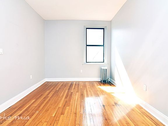 5th image of 550 W 171st St APT 3C