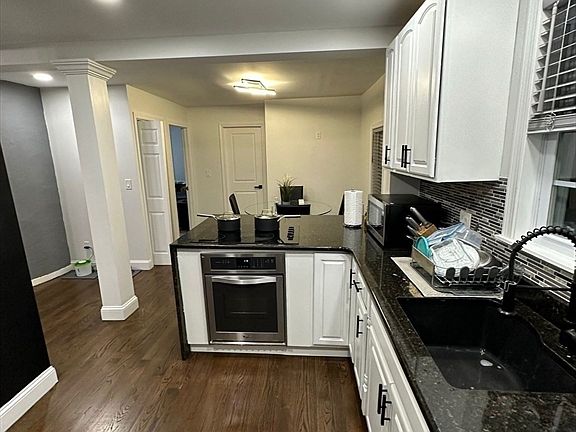 4th image of 11 Barton St