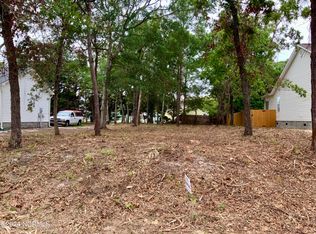 109 NW 13th St, Oak Island, NC 28465