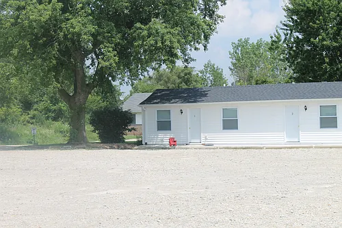 1395 Sweitzer St Photo 1