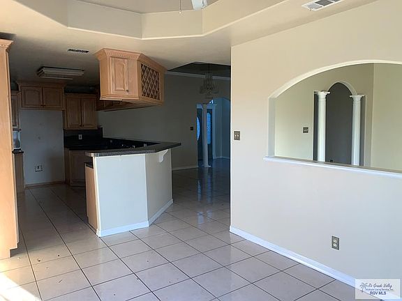 5th image of 4755 Mona Dr