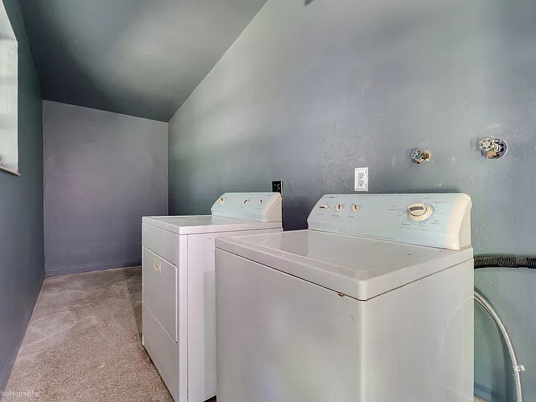 19221 Holiday Rd — Photo 11