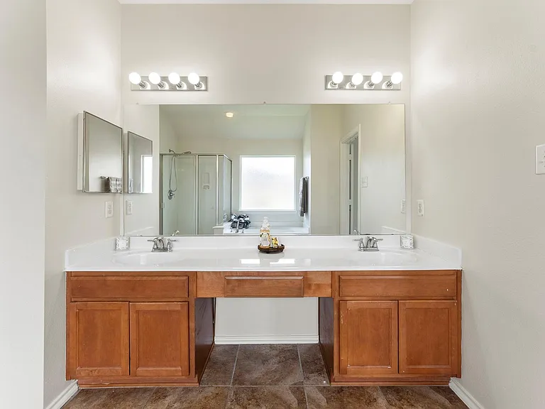 17815 Misty Pond Ct — Photo 13