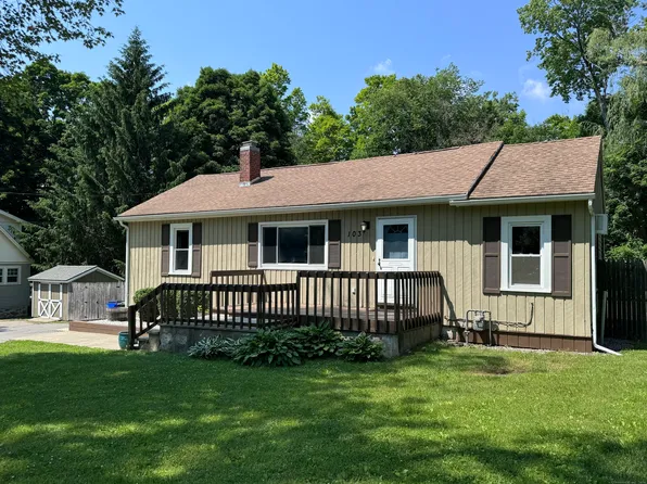 103 East Mountain Avenue, Winchester, CT 06098