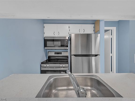 4th image of 14567 Madison Ave APT 707