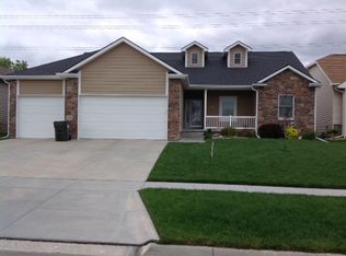 2450 Emily Ln, Lincoln, NE 68512