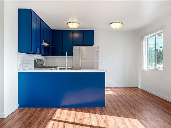 3rd image of 4226 Stillwell Ave APT 4