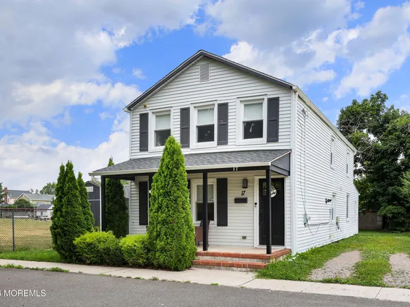 17 Clinton St, Freehold, NJ 07728