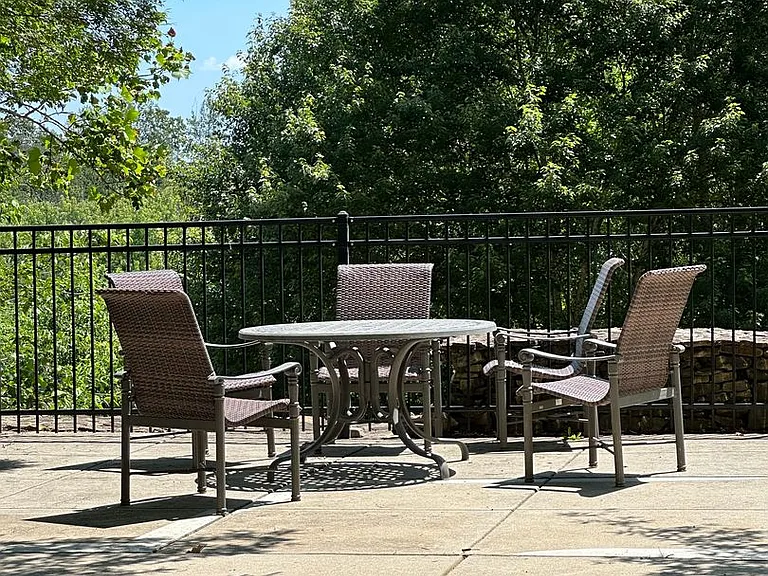 1855 Candlewood Ct #207 — Photo 3