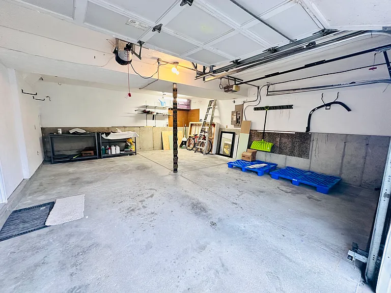 2145 Trailridge Dr — Photo 15