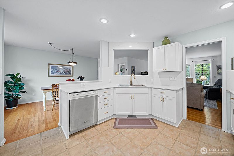 5th image of 5305 N Frace Street