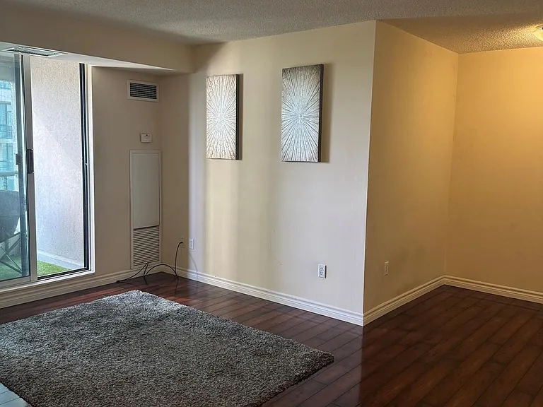 7 Lorraine Dr #1007 — Photo 5