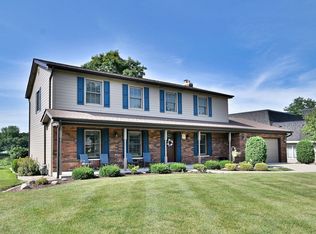 16W611 87th St, Willowbrook, IL 60527
