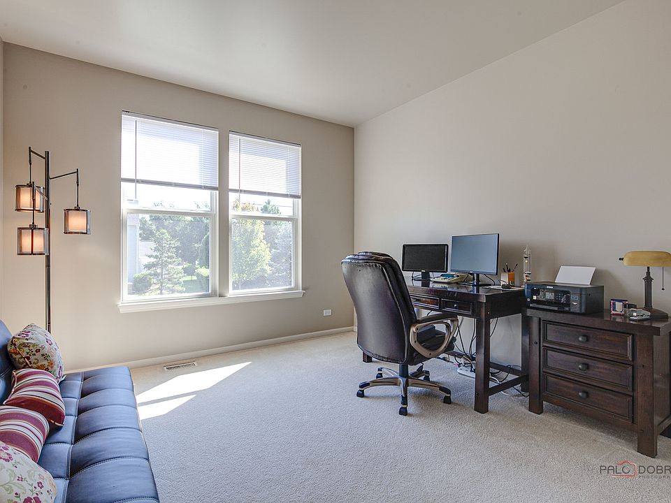 2nd image of 725 Porter Cir