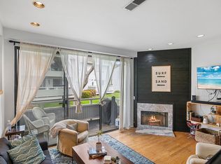 15 Tribute Ct #299, Newport Beach, CA 92663