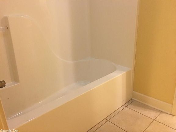 4th image of 69 Wellington Colony Dr