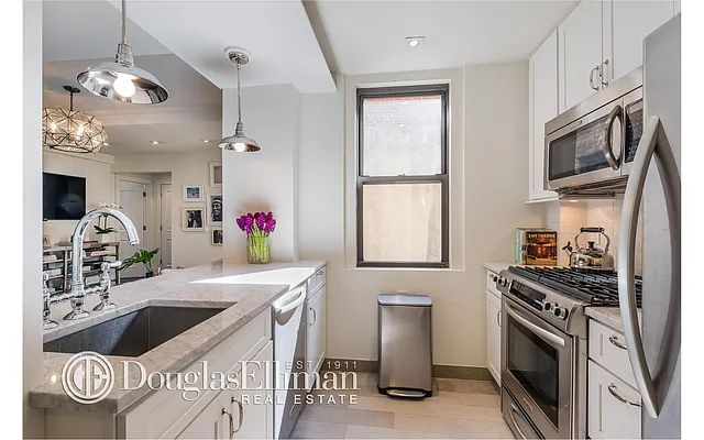 Sold by Douglas Elliman | media 5