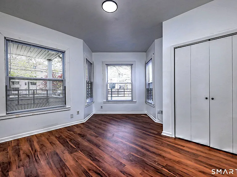 483 Ferry St #1 — Photo 8