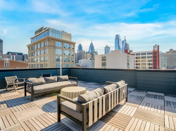 The Vine on 12th, 225 N 12th St #104, Philadelphia, PA 19107