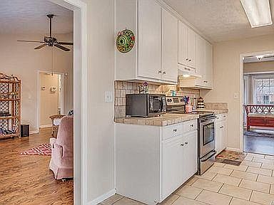 3rd image of 7112 Buckram Oak Dr