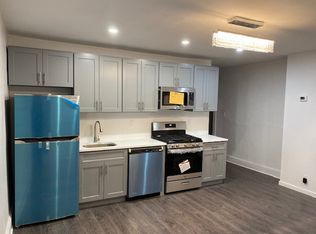 22-19 27th St #3, Astoria, NY 11105