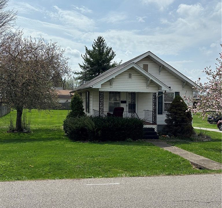 1st image of 205 E Arthur Street