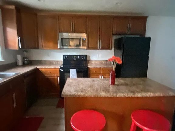 4th image of 2465 Connally Dr