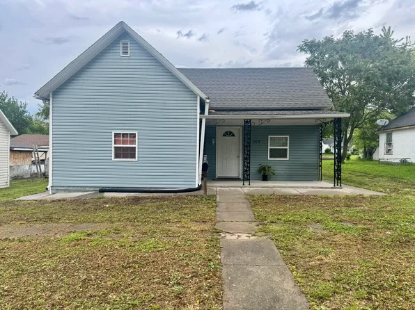 569 W Jackson St, Marshall, MO 65340