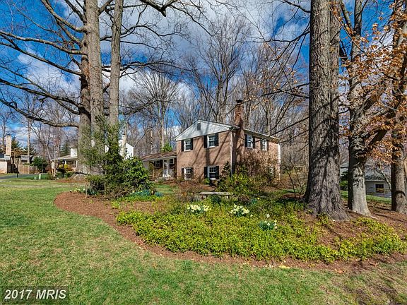 Perfectly manicured grounds