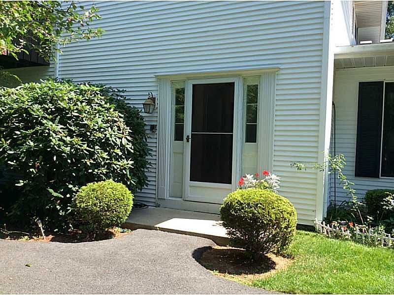 2nd image of 673 Orleans Ct