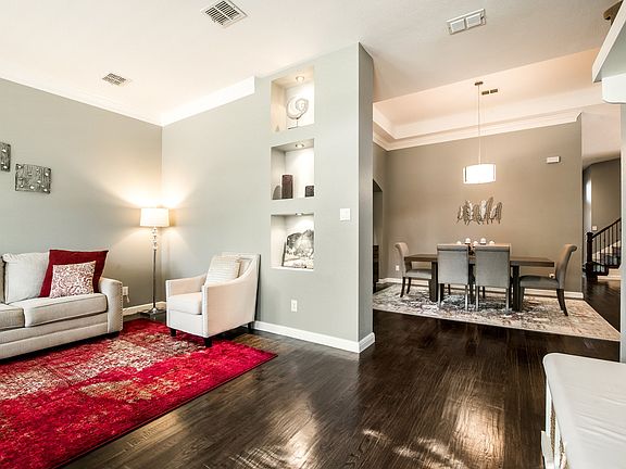 119CastleburyCt_04.jpg