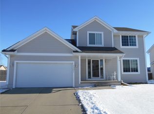 1301 10th Ave SE, Altoona, IA 50009