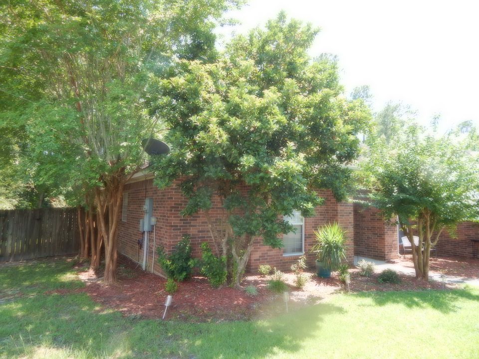 1st image of 3033 Wind Wood Dr