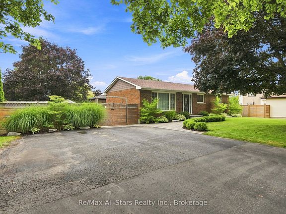 3rd image of 15102 Old Simcoe Rd