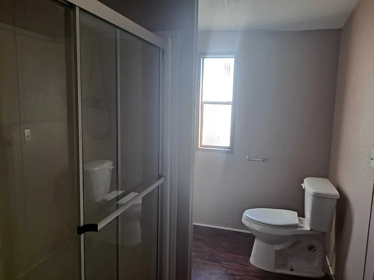 1010 E Crest Dr — Photo 10