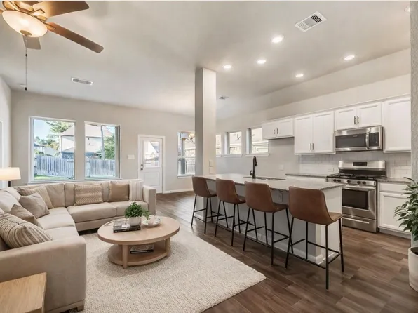 119 Winged Elm Ct, Willis, TX 77318